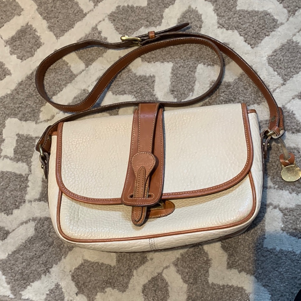 Vintage Dooney & Bourke crossbody purse